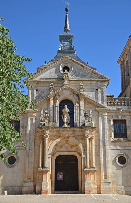 Portada de la Iglesia