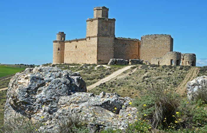 Vista del castillo de Barcience