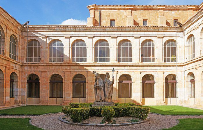 Patio Herreriano de Santa María de Huerta