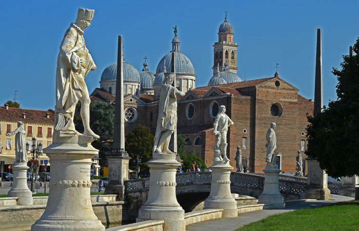 Santa Giustina desde el Prato della Valle