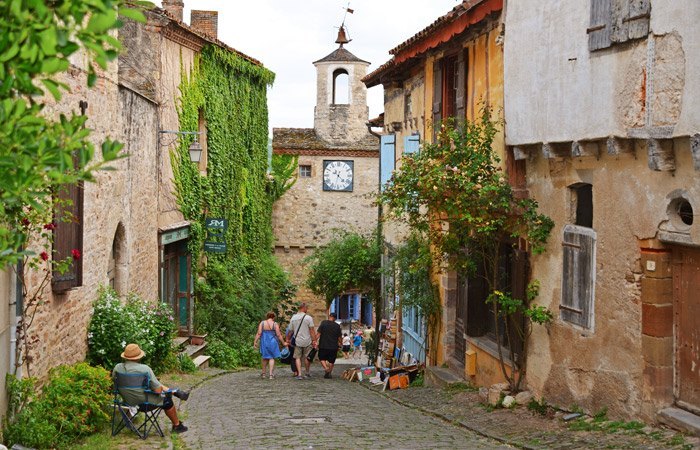 Vista desde la Gran Rue de la Barbacane