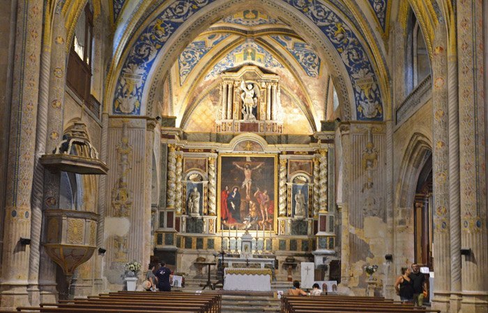 Interior de la Iglesia de Saint-Michel